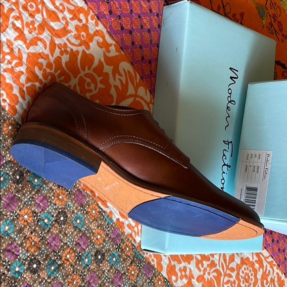 Modern Fiction “Parody” - Picture 3 of 4